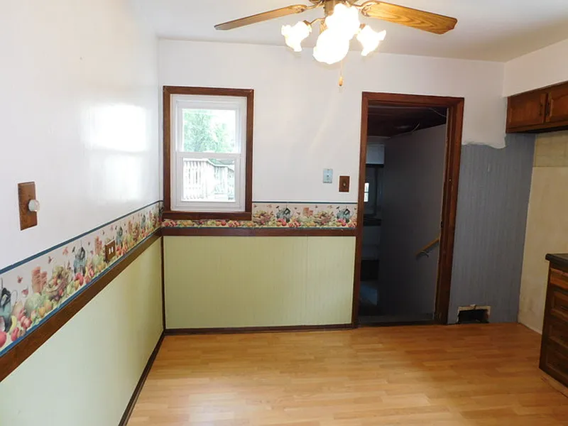 Thumbnail 10