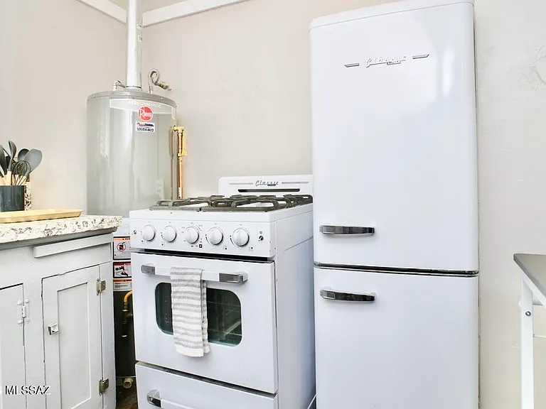 12 E University Blvd #12 — Photo 12