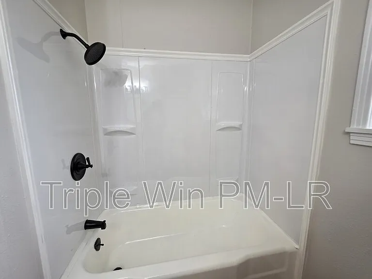 602 J K St — Photo 31