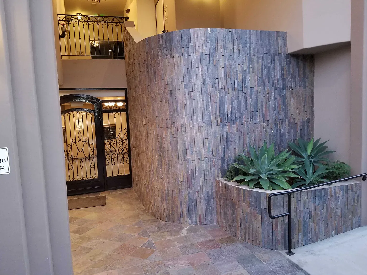 2 bed, $3,460 — Photo 4
