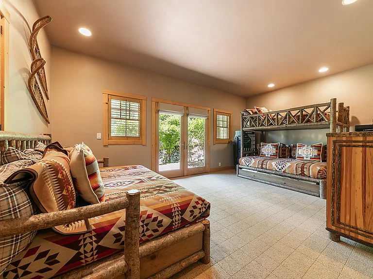 3107 Sierra Crest Ct — Photo 34