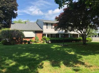 27 Homestead Rd, Freehold, NJ 07728