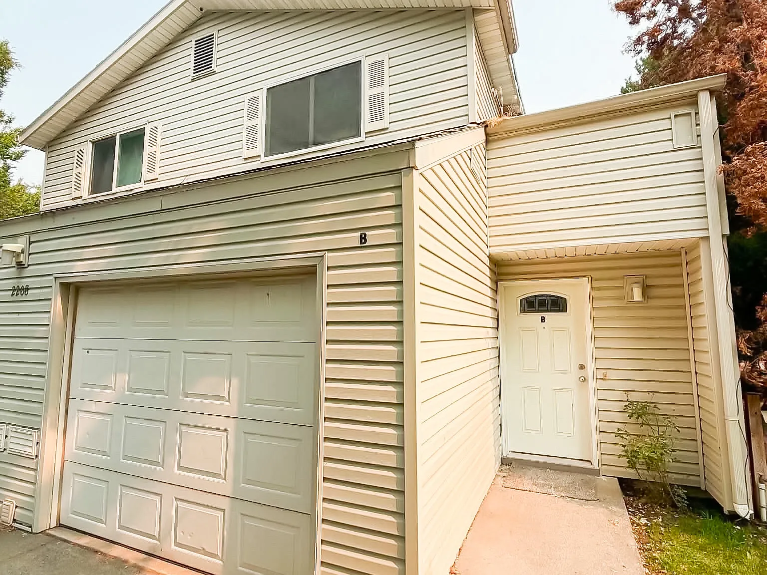2 bed, 975 sqft, $1,850 — Photo 1