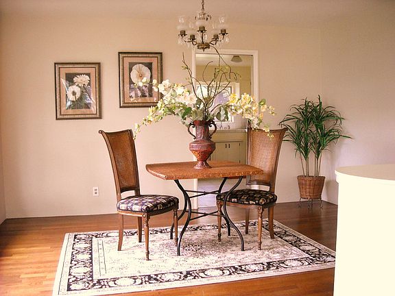 5th image of 4531 Crestwood Way