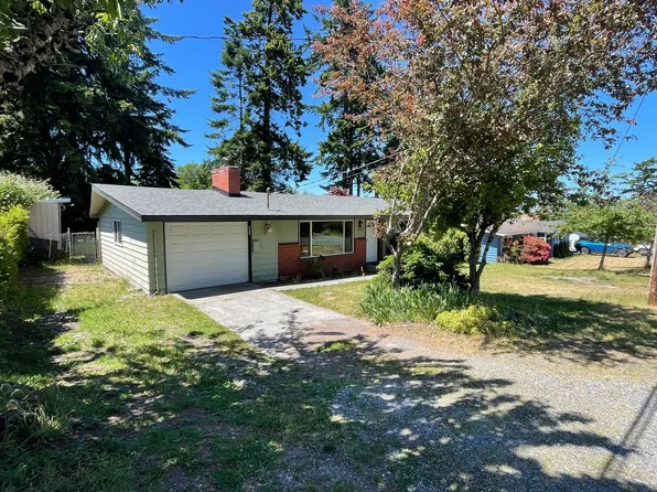 2563 Airline Way, Oak Harbor, WA 98277