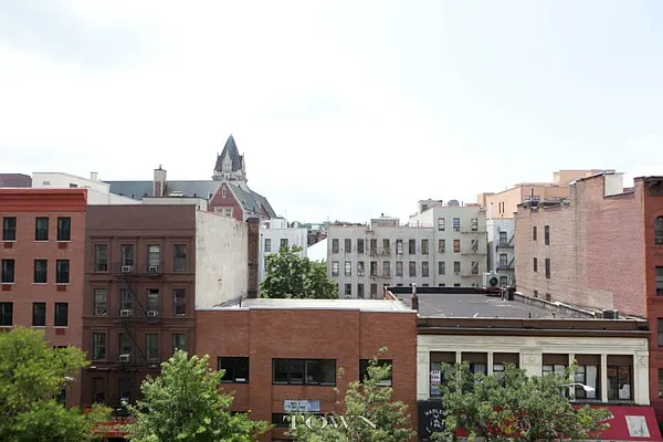 Rented by Town Residential | media 37