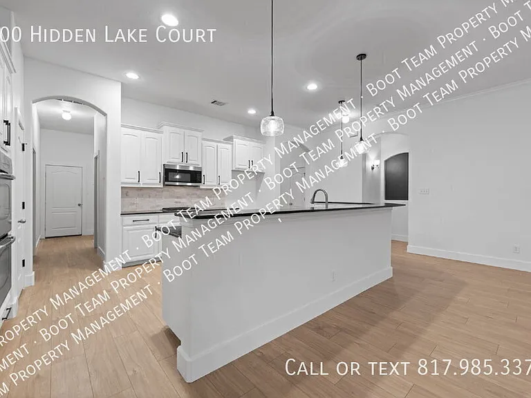 400 Hidden Lake Ct — Photo 24