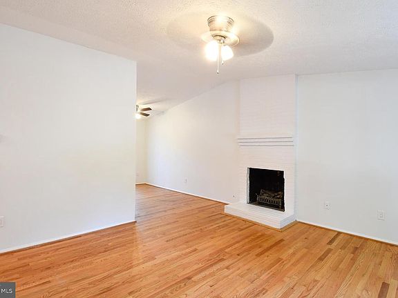 5th image of 3442 Chelsea Dr