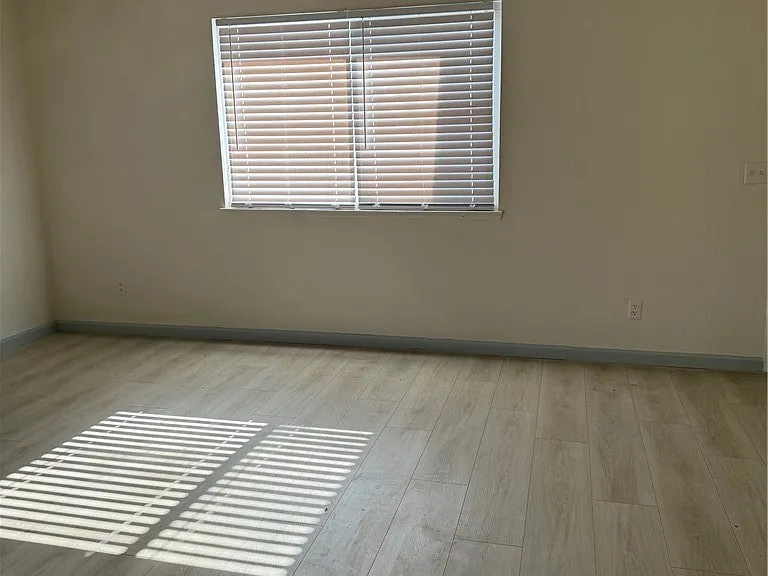 1218 Fraya Dr #D — Photo 4