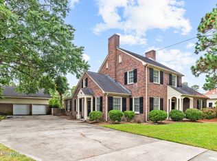 3631 E Wilson St, Farmville, NC 27828