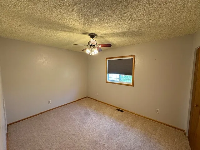 1112 W Saratoga Ave — Photo 6
