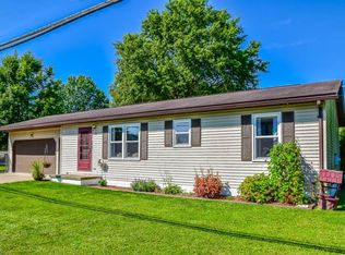 290 23rd St SW, Barberton, OH 44203