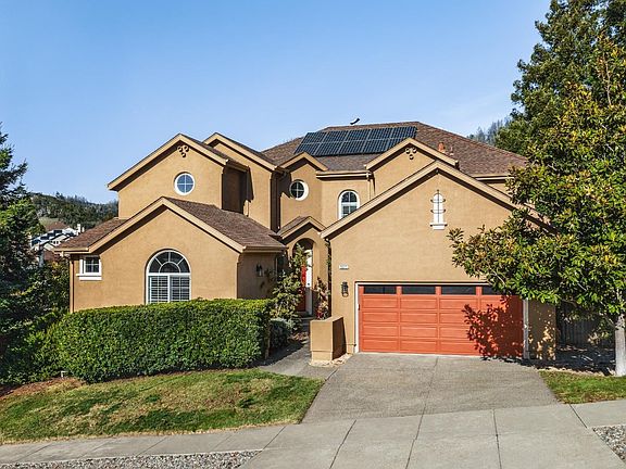 2nd image of 5877 Mountain Hawk Drive