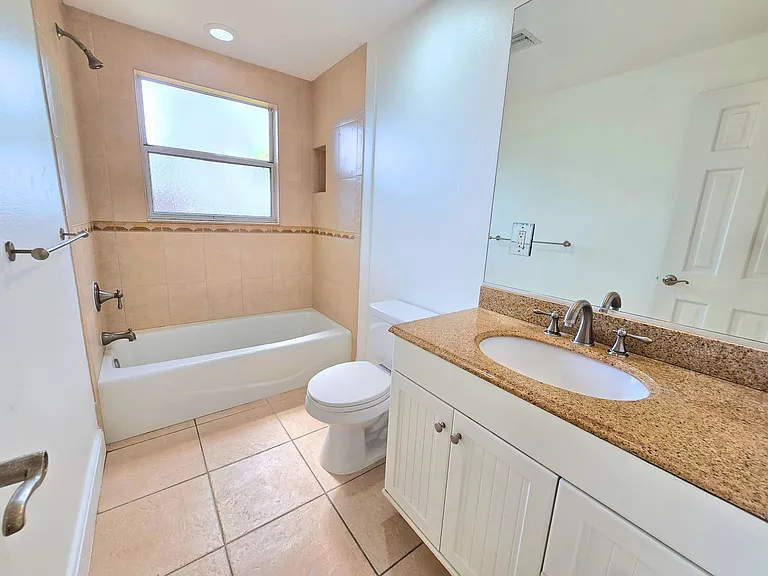 2101 Alvarado Ln — Photo 11
