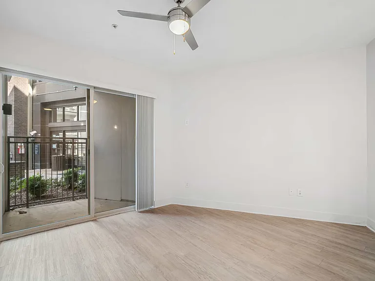 Arlo Decatur Apartments — Photo 27