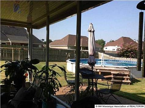 3rd image of 211 Elkwood Ln