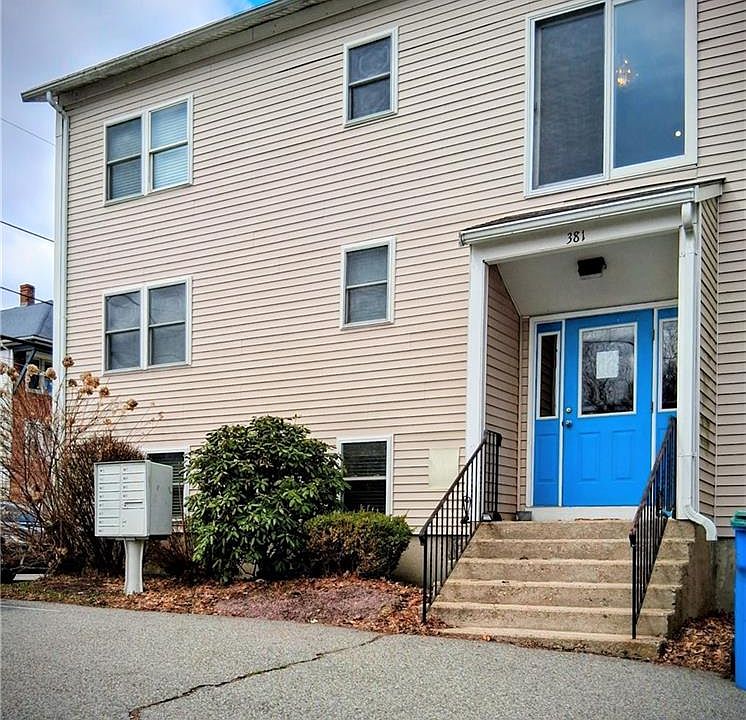 1st image of 381 Old River Rd APT 3