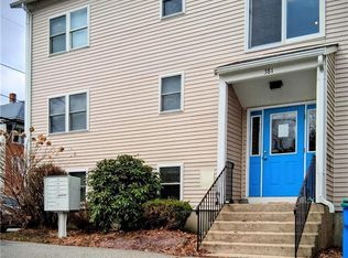 381 Old River Rd APT 3, Lincoln, RI 02838