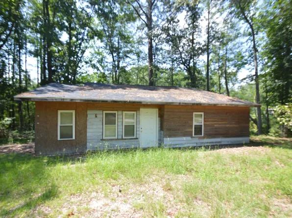 139 Sinclair Ln, Camden, SC 29020