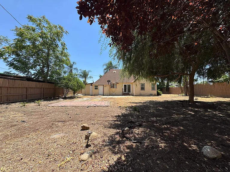 4789 E Hedges Ave — Photo 28