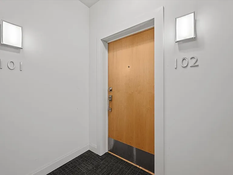 219 Carron St #102 — Photo 2
