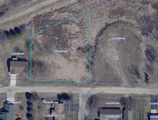 1st image of 506 Sunset Dr