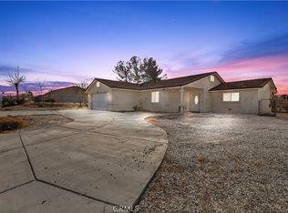 16086 Village Dr, Victorville, CA 92394