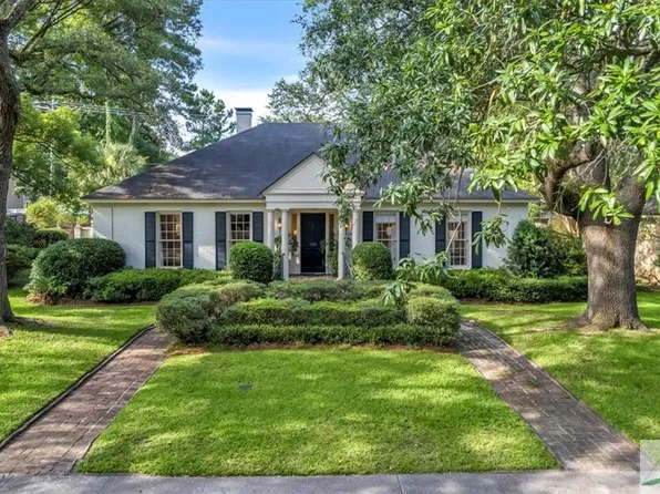 110 E 56th Street, Savannah, GA 31405