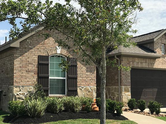2nd image of 2211 Hidden Meadow Ln