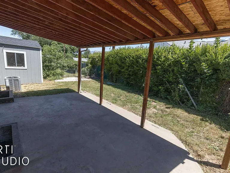 846 E McFarland St — Photo 15