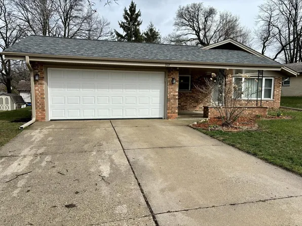 507 Oakview DRIVE, Slinger, WI 53086