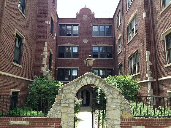 5th image of 1825 W Leland Ave #G