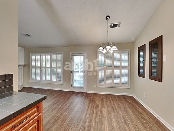 5th image of 3385 Woodash Ln
