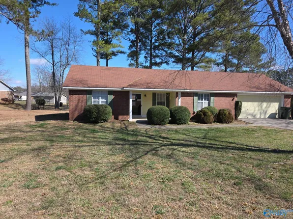105 Pine Cone Dr, Toney, AL 35773