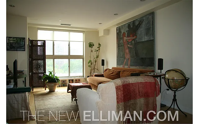 Rented by Douglas Elliman | media 3