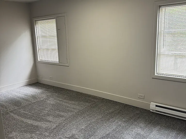 2820 E 8th St #2820 — Photo 8