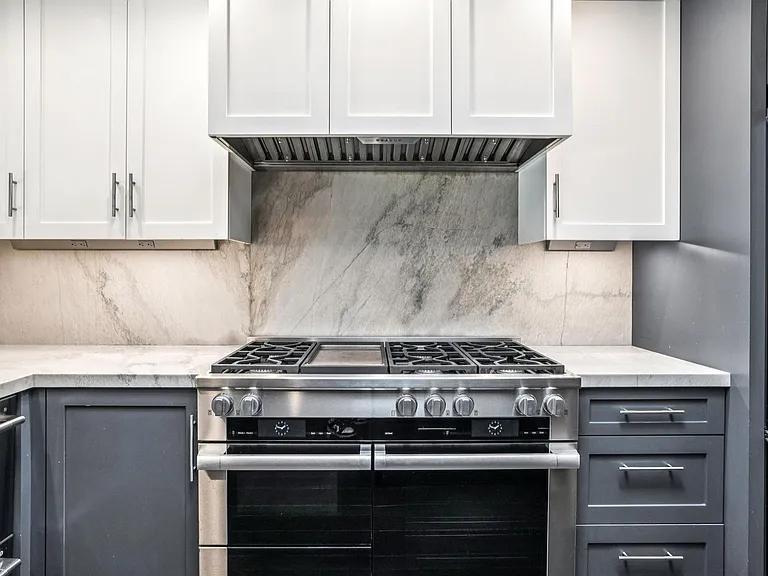 175 E Creek Dr — Photo 12