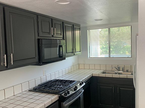 5th image of 8247 Jackson Dr
