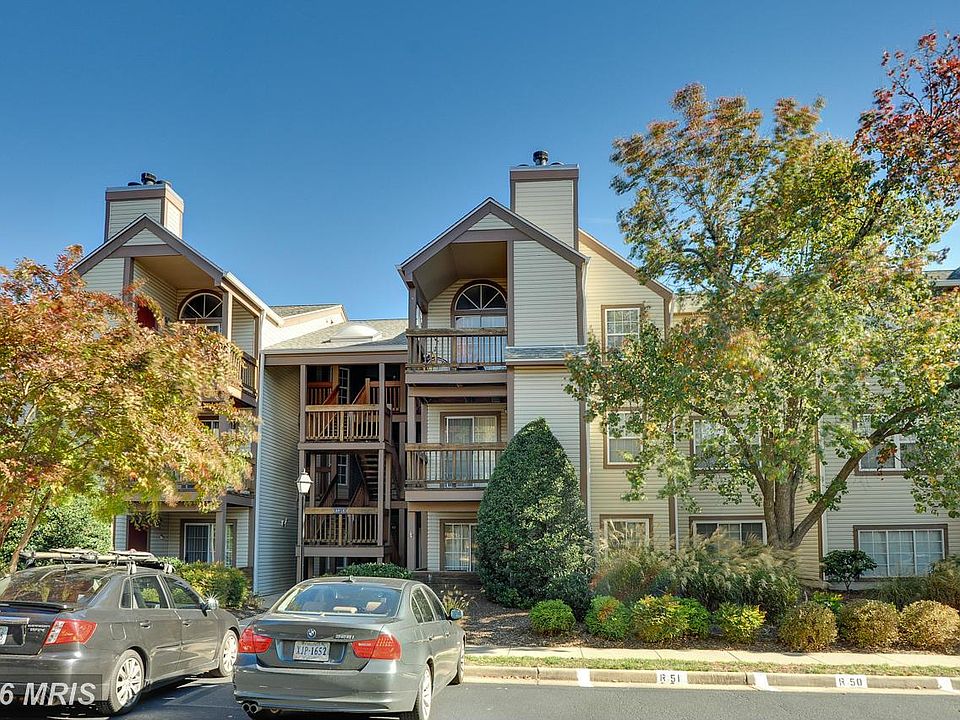 1st image of 6918 Victoria Dr Unit 6918E