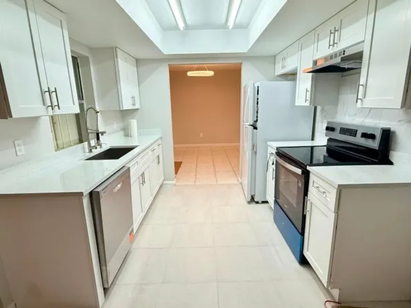 22800 SW 54th Way, Boca Raton, FL 33433