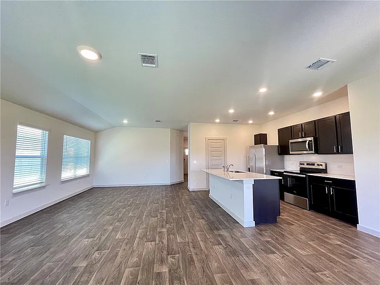 110 Krause Springs Dr — Photo 14