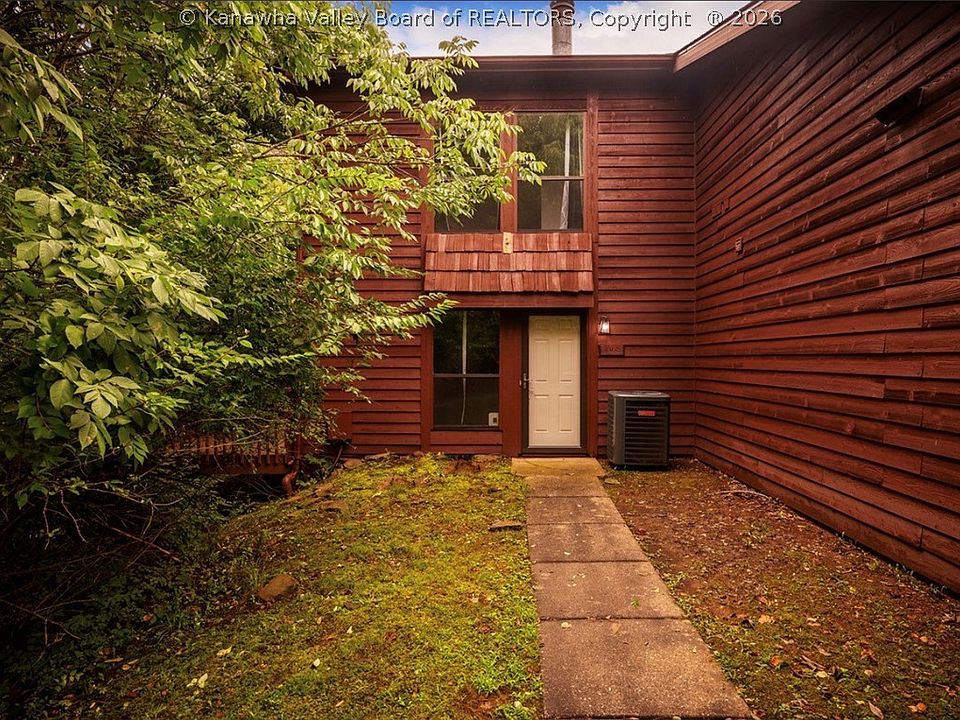 1st image of 102 Hunters Ridge Rd