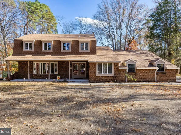 19 Cooper Run Dr, Cherry Hill, NJ 08003