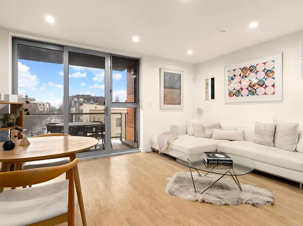 261 Union Ave APT 4, Brooklyn, NY 11211