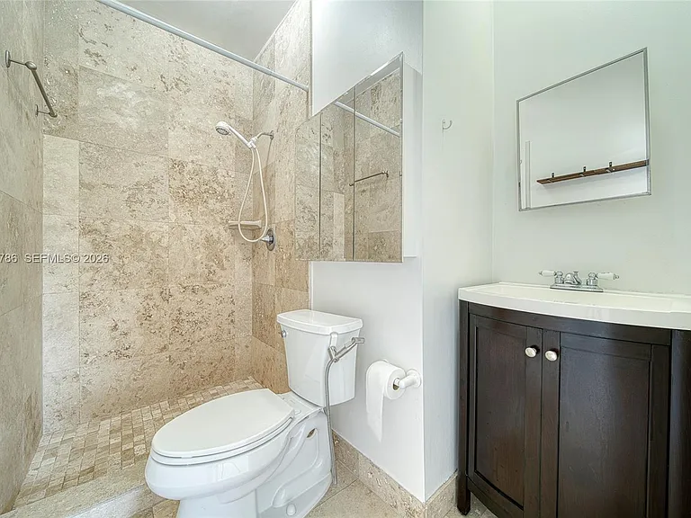 2205 SW 13th St #B — Photo 17