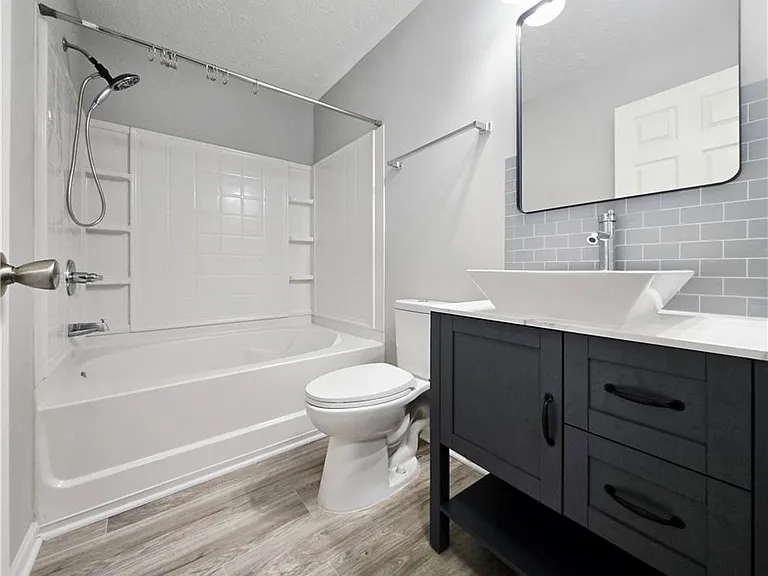 2430 Piering Dr — Photo 10