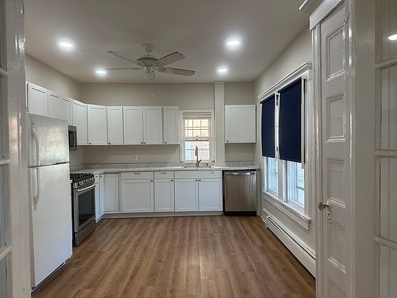 4th image of 182 Claremont Ave Floor 2