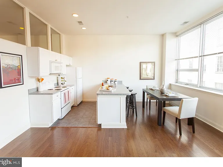 811-1 Filbert St #107 — Photo 15