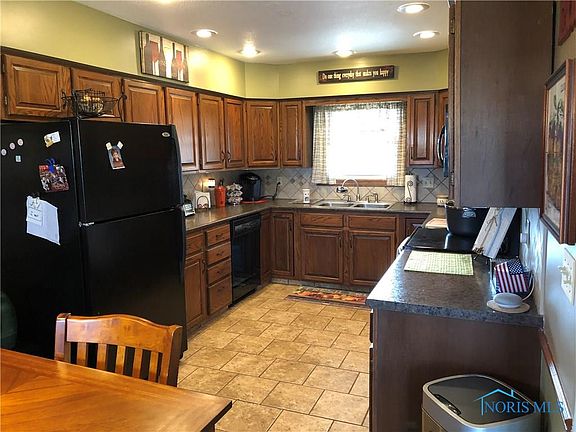4th image of 1432 Taylor Dr