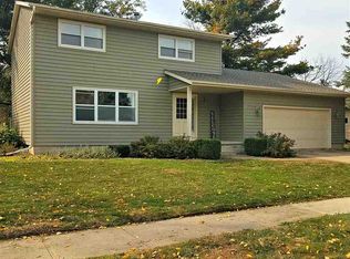 1301 Grandview Ave, Waverly, IA 50677